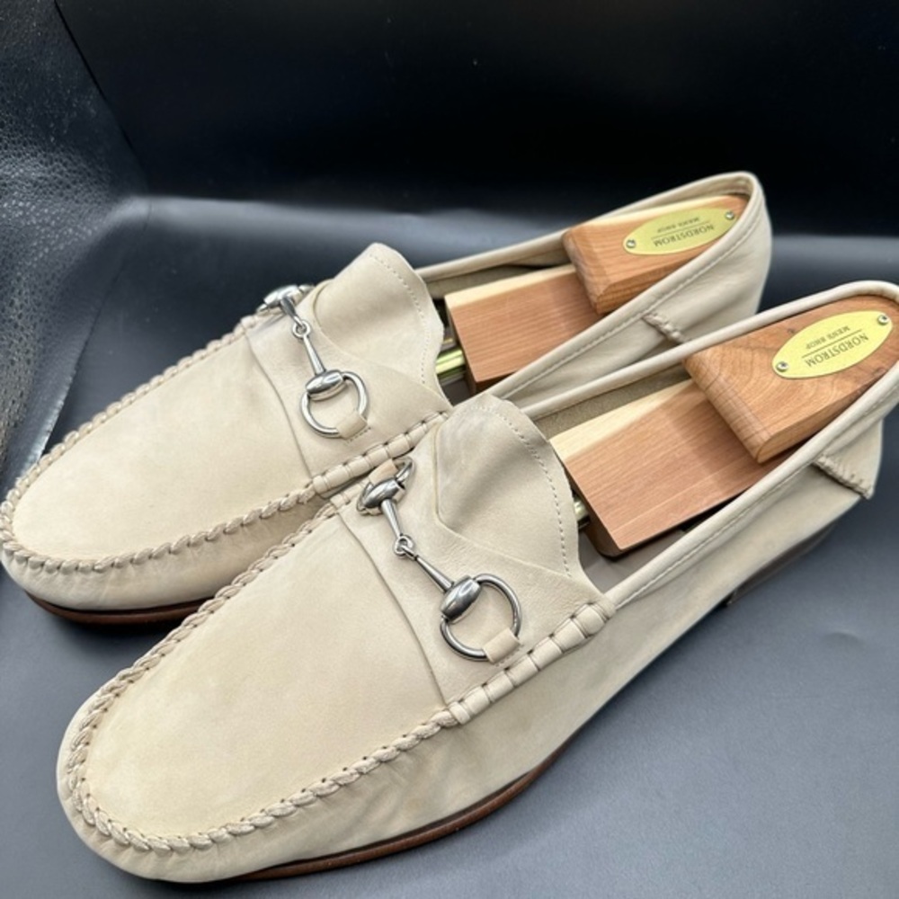 Gucci Men's Beige Loafers with Silver Bit G11/US12
